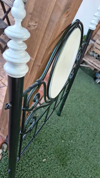 Cabecero forja y madera