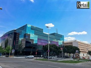 Local comercial en alquiler en Corralejos - Campo de las Naciones en Madrid