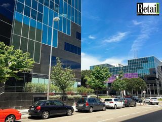 Local comercial en alquiler en Corralejos - Campo de las Naciones en Madrid