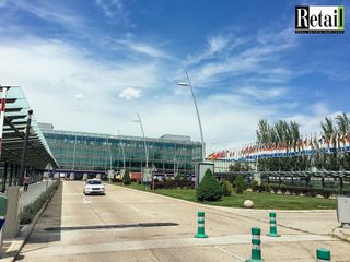 Local comercial en alquiler en Corralejos - Campo de las Naciones en Madrid