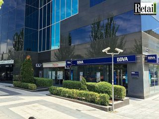 Local comercial en alquiler en Corralejos - Campo de las Naciones en Madrid