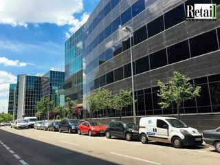 Local comercial en alquiler en Corralejos - Campo de las Naciones en Madrid