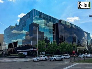 Local comercial en alquiler en Corralejos - Campo de las Naciones en Madrid