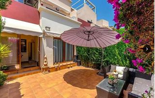 Casa adosada en venta en Nueva Torrevieja - Aguas Nuevas en Torrevieja