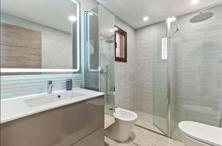 Casa adosada en venta en Nueva Torrevieja - Aguas Nuevas en Torrevieja