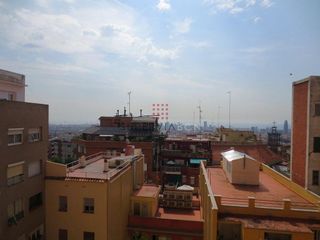 Piso en venta en El Guinardó en Barcelona