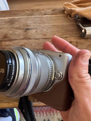 Olympus E-MP1 + Objetivo 14-42mm