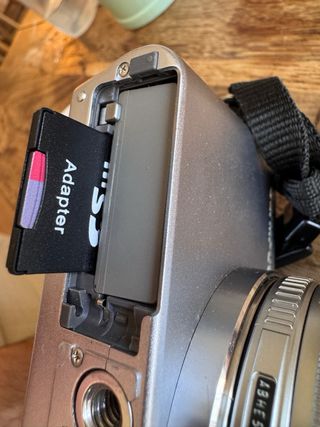 Olympus E-MP1 + Objetivo 14-42mm