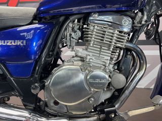 Suzuki Marauder 250 Azul