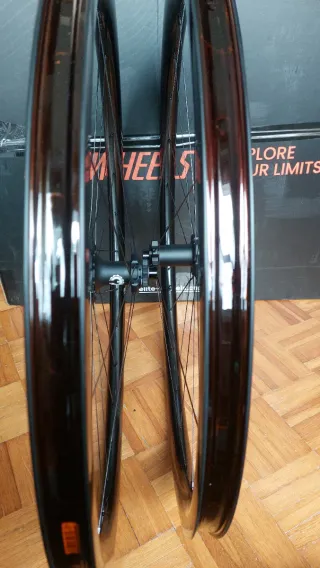 Juego Ruedas Carbono Elitewheels Carretera