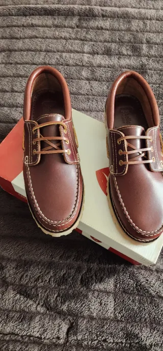 Nauticos de piel marrones