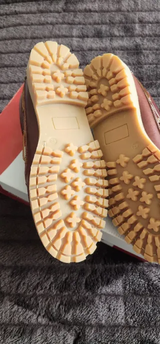 Nauticos de piel marrones