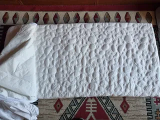 Colchón cuna, edredón y chichonera