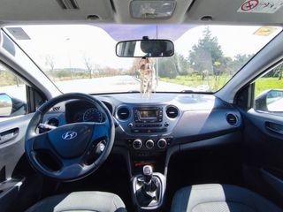 Hyundai i10 2019 · 77.000 km · 1 dueña · ITV 2027