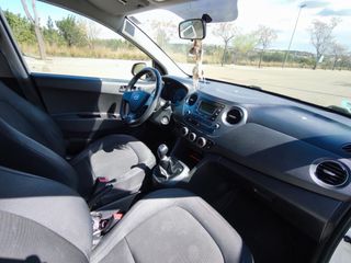 Hyundai i10 2019 · 77.000 km · 1 dueña · ITV 2027