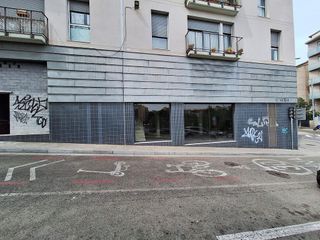 Local comercial en venta en Segle XX en Terrassa