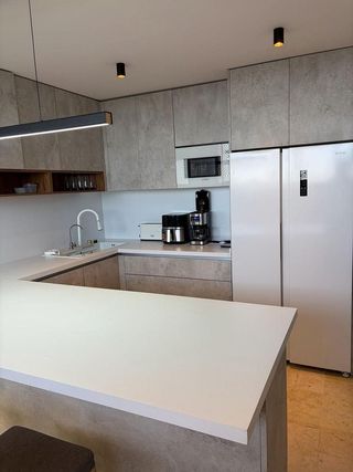 Oficina en alquiler en Los Naranjos - Las Brisas en Marbella