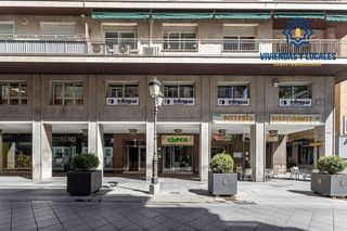 Oficina en venta en San Matías - Realejo en Granada