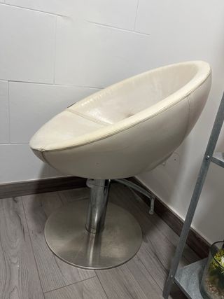 Sillón giratorio cuero y metal