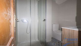 Local comercial en venta en Valderas - Los Castillos en Alcorcón