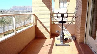 Piso en alquiler en Paus - Poligono San Blas en Alicante