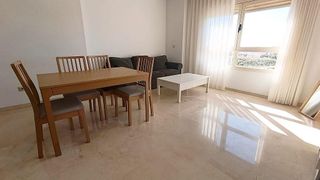 Piso en alquiler en Paus - Poligono San Blas en Alicante