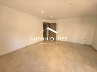 Piso en alquiler en Novelda