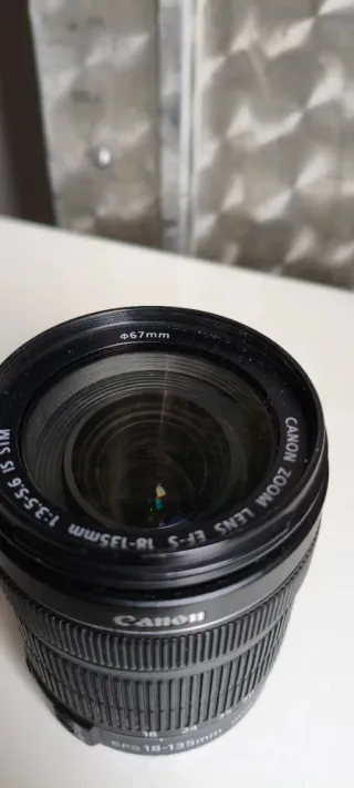 Objetivo Canon EFS 18-135mm IS