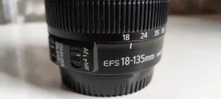 Objetivo Canon EFS 18-135mm IS
