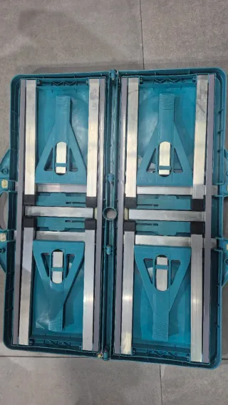 Mesa picnic Carrefour plegable con asientos