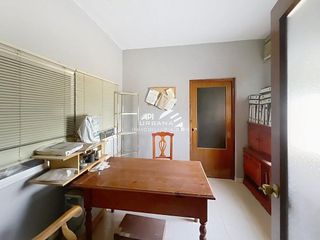 Chalet en venta en Lucena