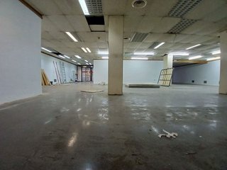 Local comercial en alquiler en Eixample Nord – La Devesa en Girona