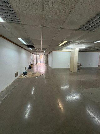 Local comercial en alquiler en Eixample Nord – La Devesa en Girona