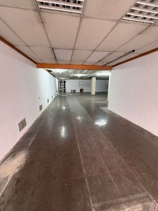 Local comercial en alquiler en Eixample Nord – La Devesa en Girona