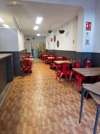 Local comercial en alquiler en Carranque - Haza Cuevas en Málaga