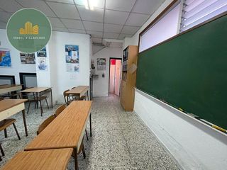 Local comercial en venta en Los Castros - Castrillón - Eiris en Coruña (A)