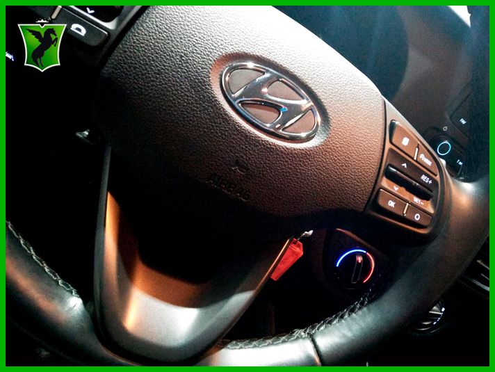 Hyundai i10 MPI 1.0 ESSENCE 2021, foto 32