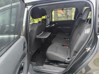 Peugeot 5008 1.6e-HDI Active 115cv 2013