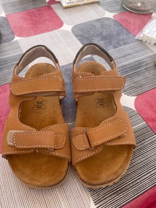 Sandalias de piel talla 28
