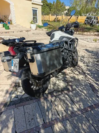 Triumph Tiger 800 XRX