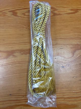 Cingulo ocre con borla