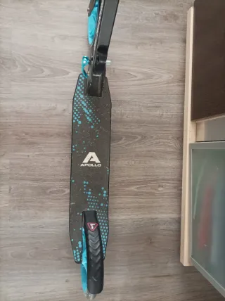 Patinete Apollo Artemis City Scooter