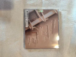 CD 24 corde ensemble - Besides