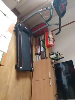 Cinta de correr Fitfiu 900W sin usar