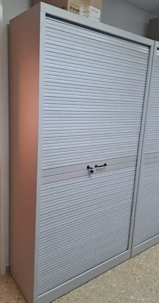 Mueble archivador metálico gris