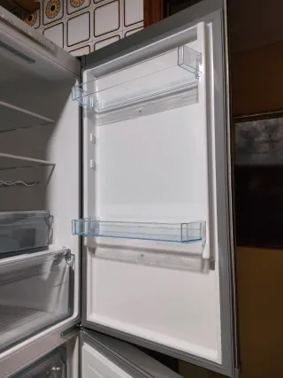 Nevera Combi Bosch Comprada el 5/12/24