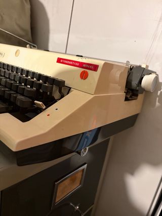 Máquina de escribir Olympia Citogenética Humana