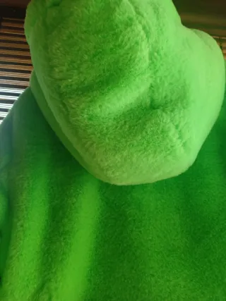 Abrigo Bershka Verde Talla L