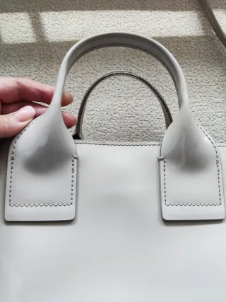 Bolso Tote Bimba y Lola Charol Dorado