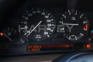 BMW 525I E34 TOURING MANUAL. NACIONAL.